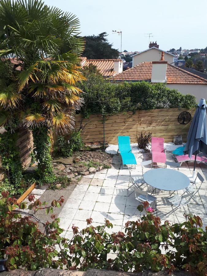 Holiday home Maison Tartifume *